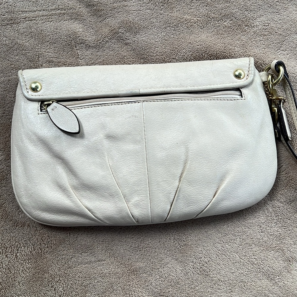 Coach bundle - Picture 4 of 10